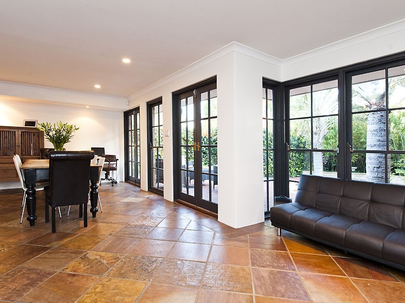 51 Roseberry Avenue, South Perth WA 6151