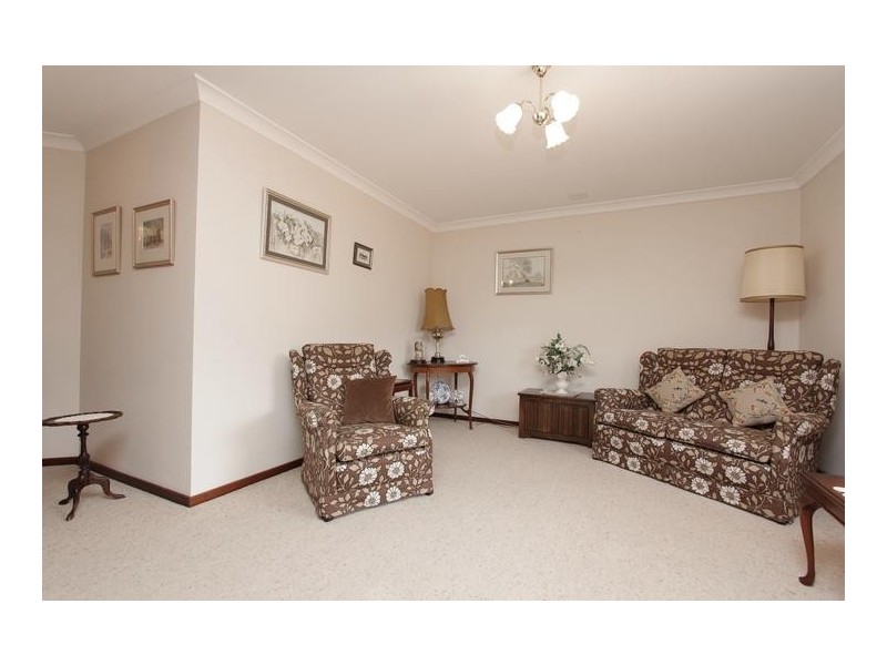 10A Edgecumbe Street, Como WA 6152