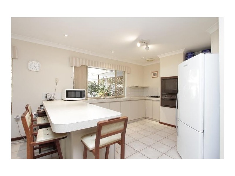 10A Edgecumbe Street, Como WA 6152