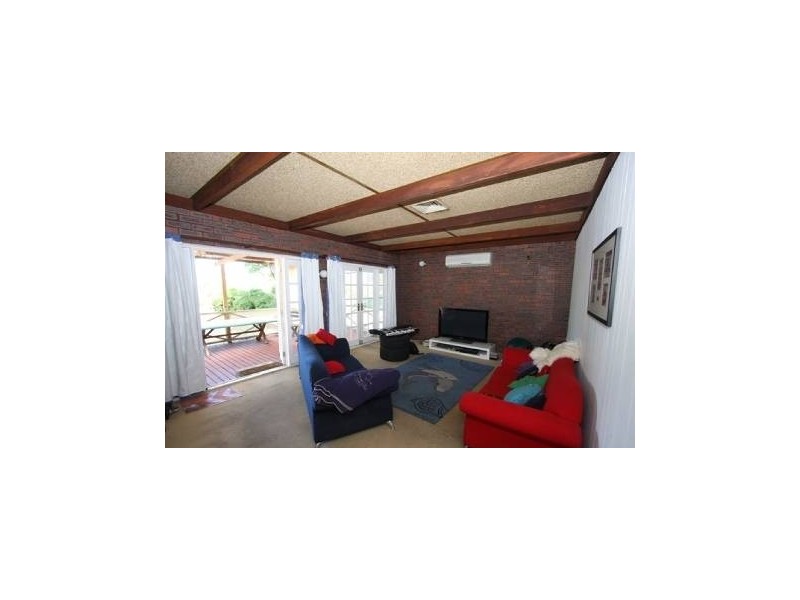 19 Beaton Street, Wilson WA 6107