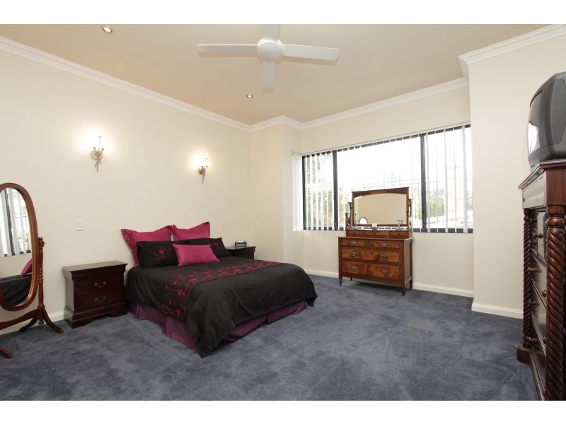 1/71 Talbot Avenue, Manning WA 6152