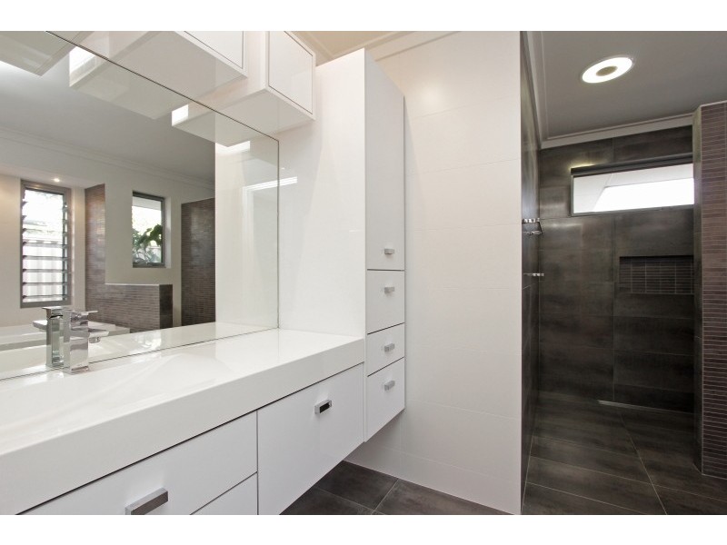 49A Tudor Avenue South, Shelley WA 6148