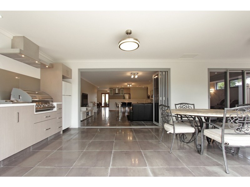 49A Tudor Avenue South, Shelley WA 6148