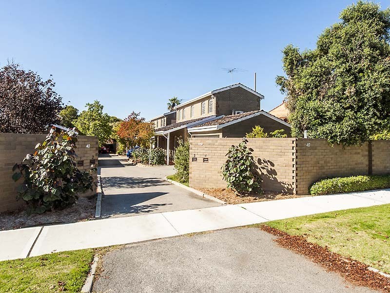 4/40 HAZEL STREET, Como WA 6152