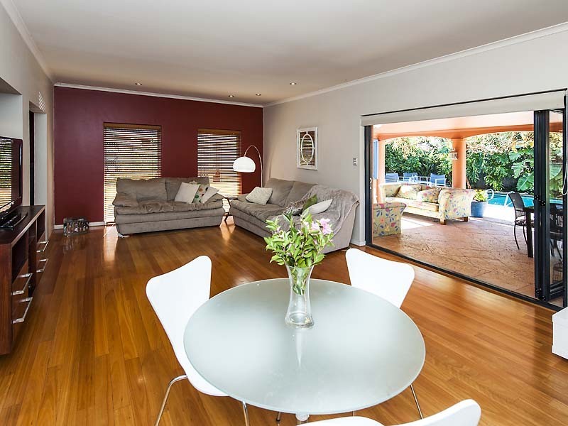 4/40 HAZEL STREET, Como WA 6152