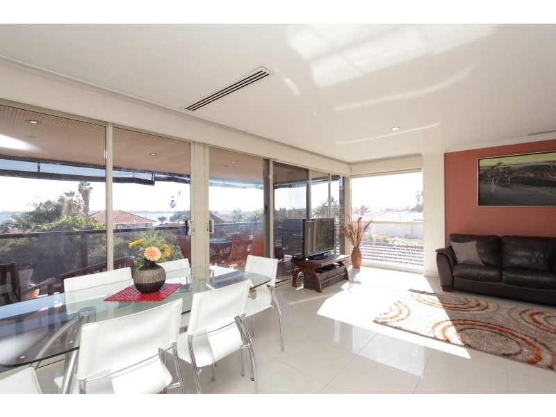 4/65 Mary Street, Como WA 6152