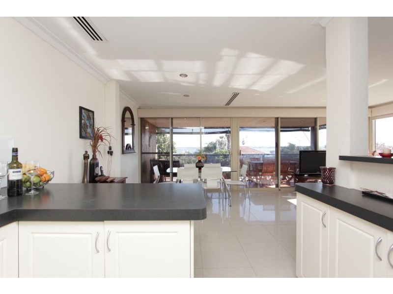 4/65 Mary Street, Como WA 6152