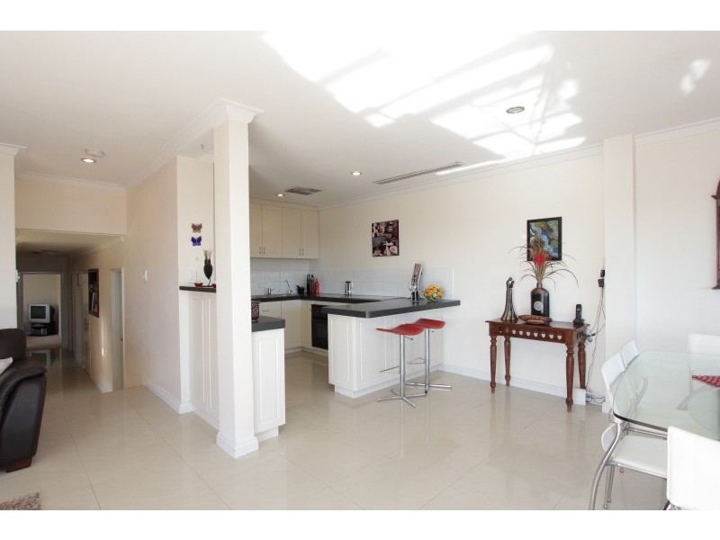 4/65 Mary Street, Como WA 6152