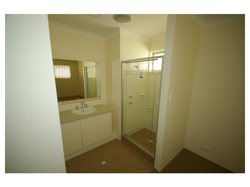 A/18 Knutsford Avenue, Rivervale WA 6103