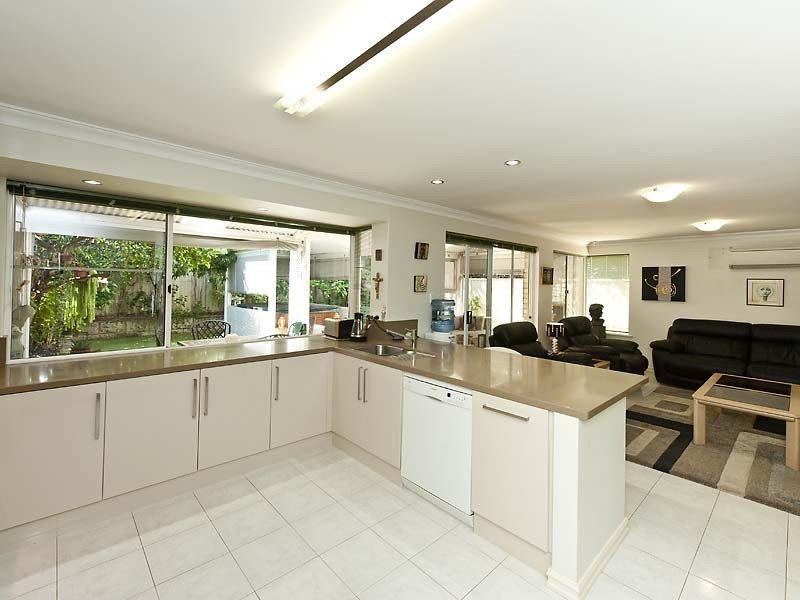 4 Hill Street, South Perth WA 6151