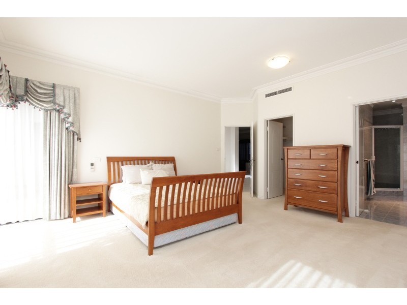 13 Westland Place, Waterford WA 6152