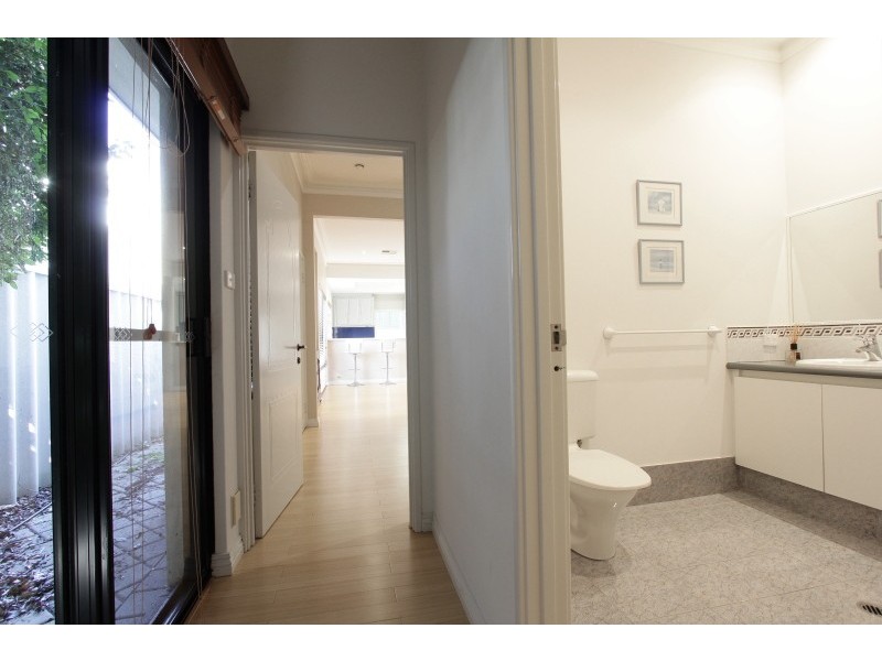 13 Westland Place, Waterford WA 6152