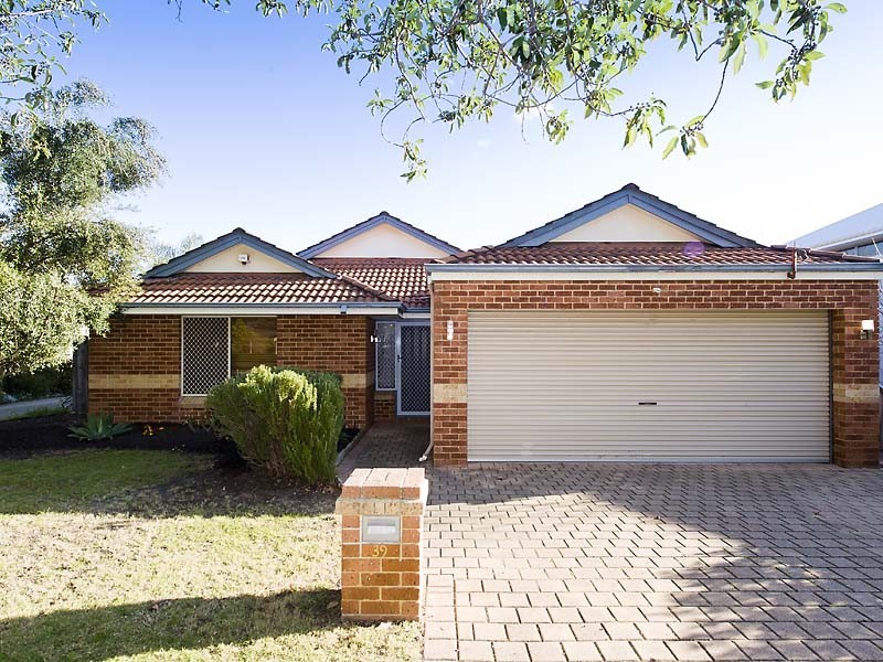39 Ullapool Road, Mount Pleasant WA 6153