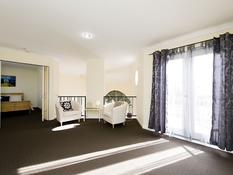 45 Second Avenue, Victoria Park WA 6100