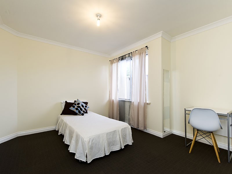 45 Second Avenue, Victoria Park WA 6100