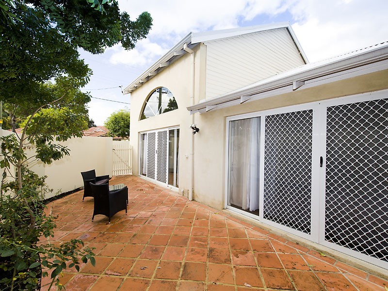 45 Second Avenue, Victoria Park WA 6100