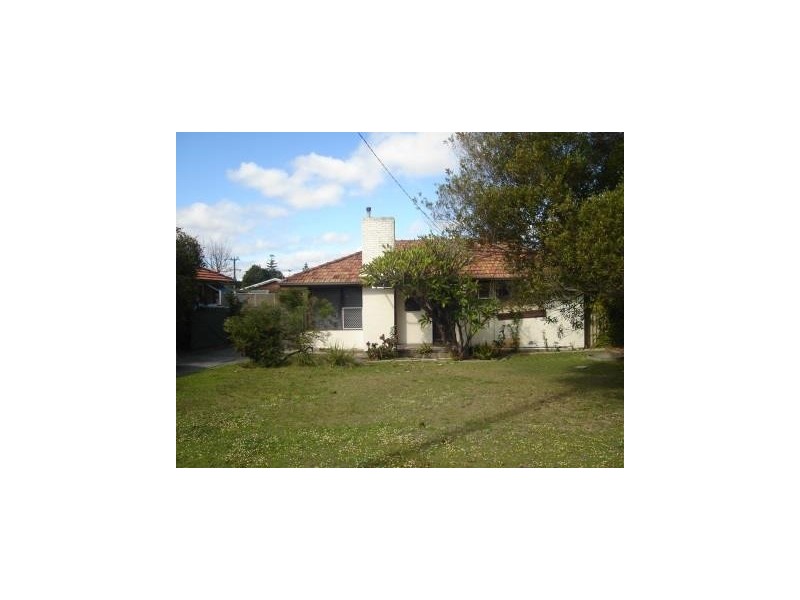 6 Till Street, Cloverdale WA 6105