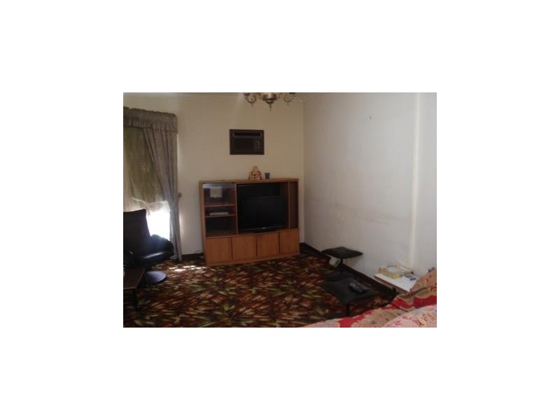 6 Till Street, Cloverdale WA 6105