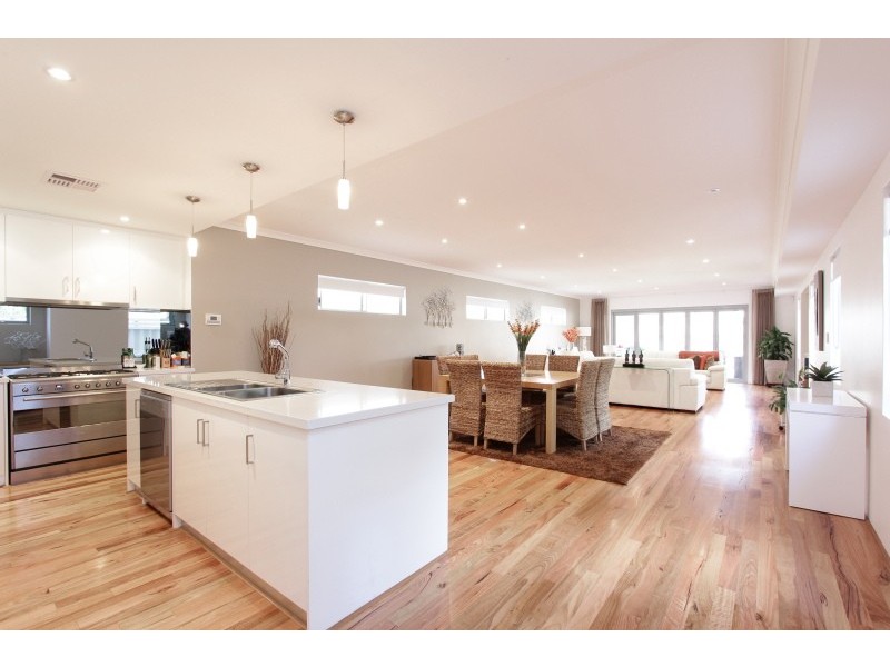 11A Regent Way, Mount Pleasant WA 6153