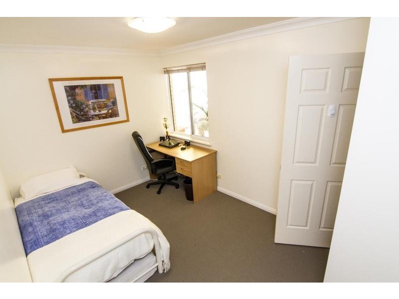 1/16 Doneraile Court, Waterford WA 6152