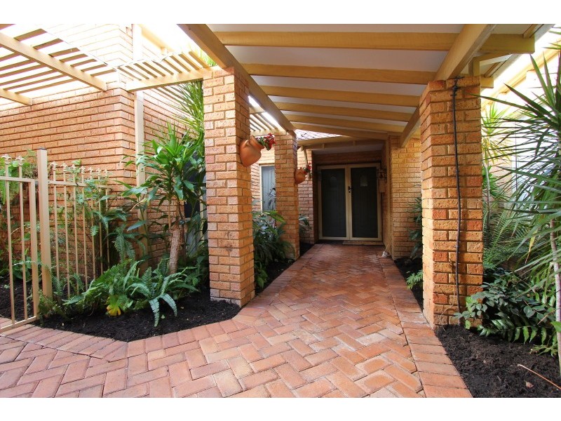 14 Artane Court, Waterford WA 6152