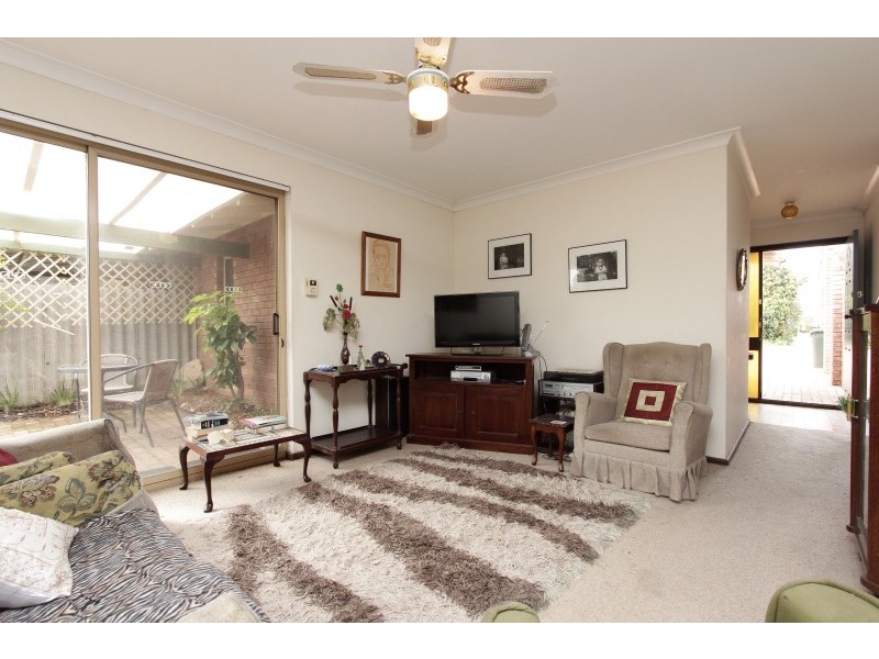 7/63 Park Street, Como WA 6152