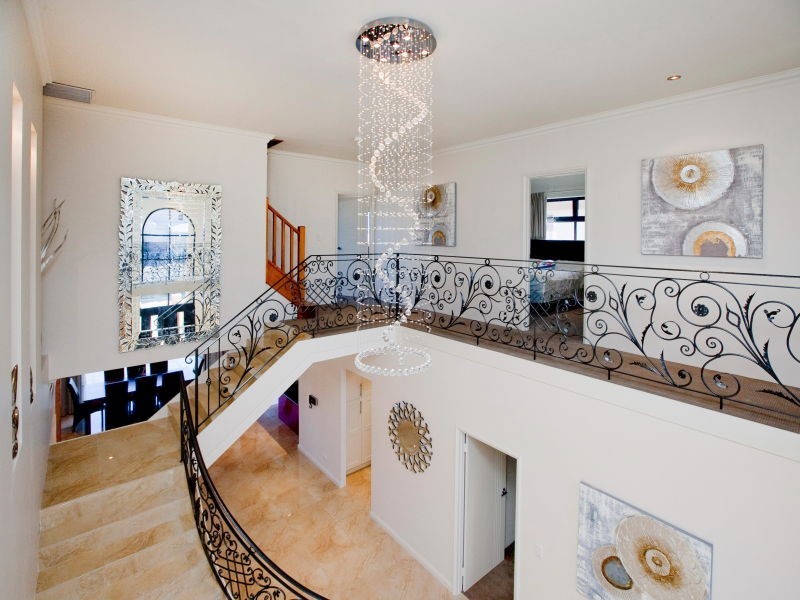 24 Crossman Pass, Salter Point WA 6152