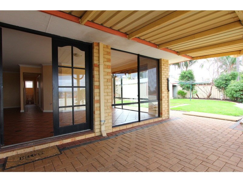 4 Northecut Rise, Parmelia WA 6167