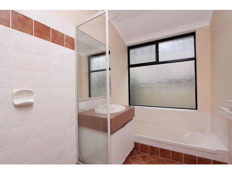 4 Northecut Rise, Parmelia WA 6167