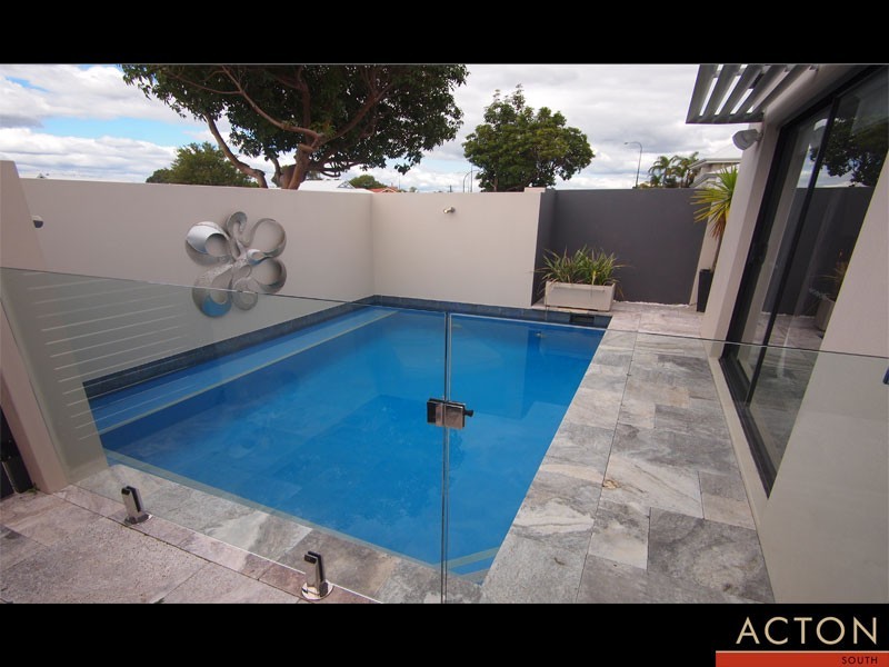 65C Canavan Crescent, Manning WA 6152