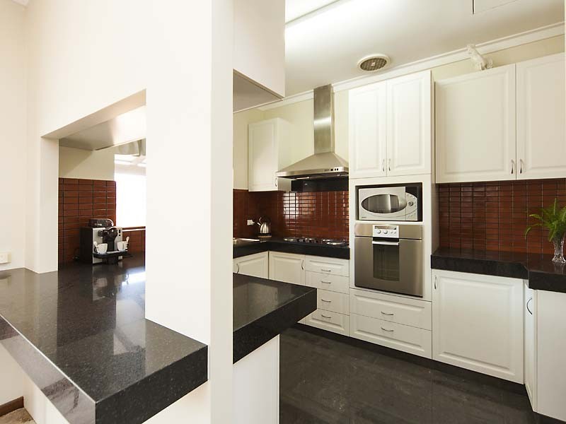 3/126 Mary Street, Como WA 6152