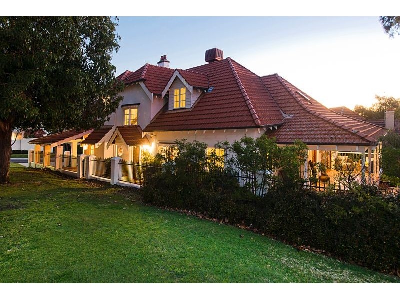 20 Karoo Street, South Perth WA 6151