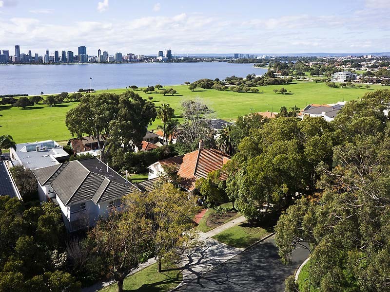 19 Hopetoun Street, South Perth WA 6151