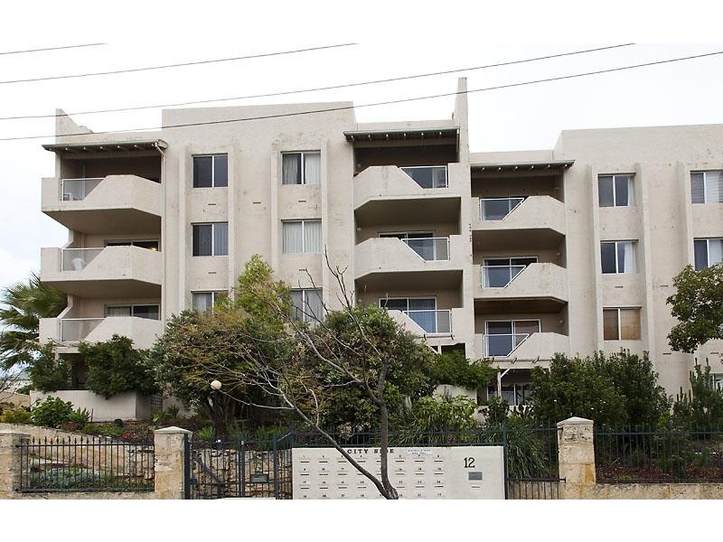 32/12 McMaster Street, Victoria Park WA 6100