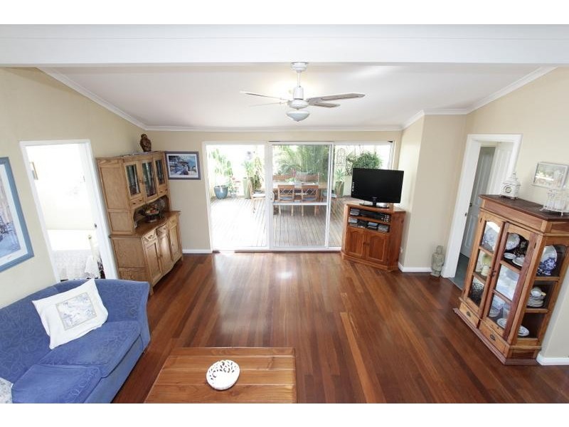 138 Lockhart Street, Como WA 6152