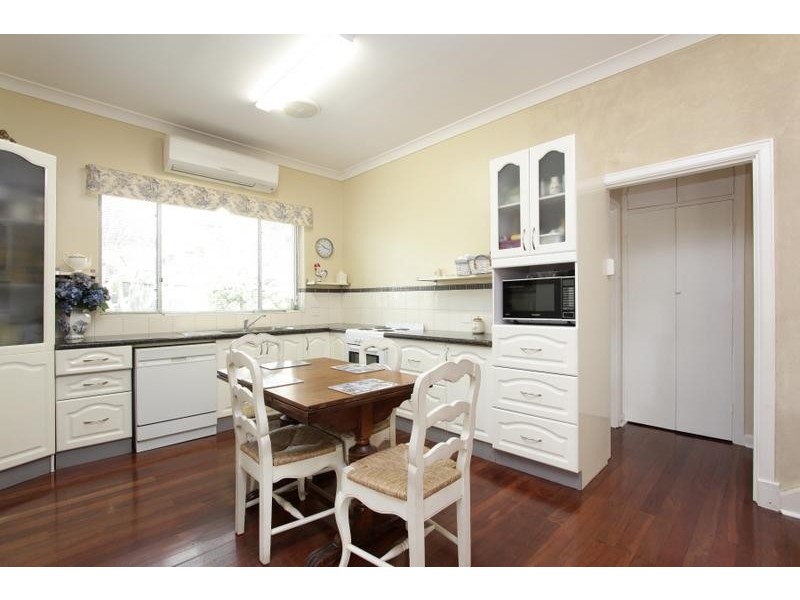 138 Lockhart Street, Como WA 6152