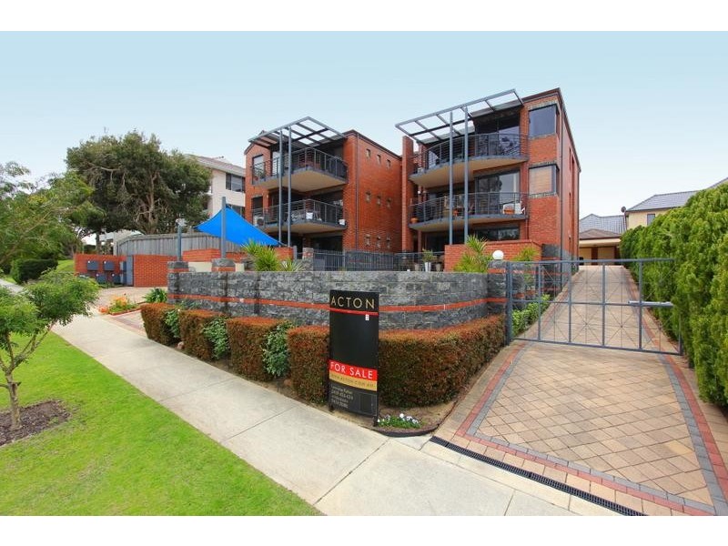 3/32 Onslow Street, South Perth WA 6151