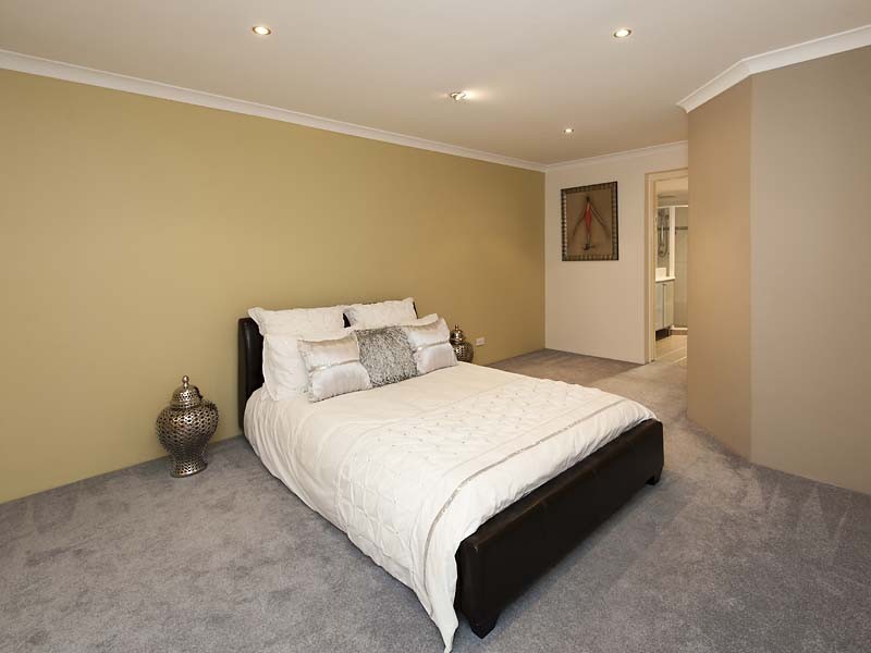 2/144 Labouchere Road, Como WA 6152