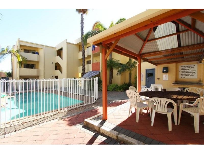 2/61 Elizabeth Street, South Perth WA 6151