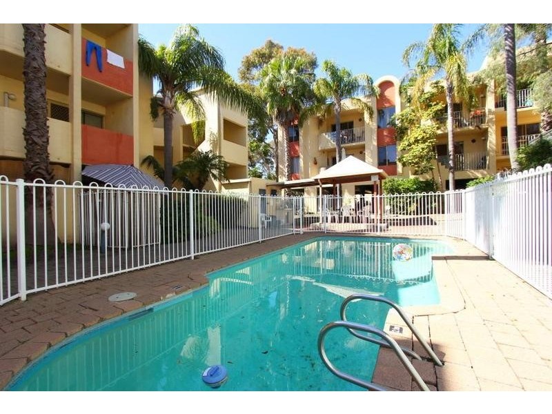 2/61 Elizabeth Street, South Perth WA 6151