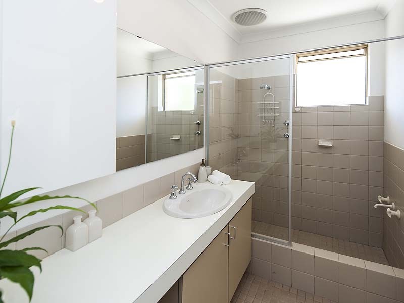 11/68 Coode Street, South Perth WA 6151