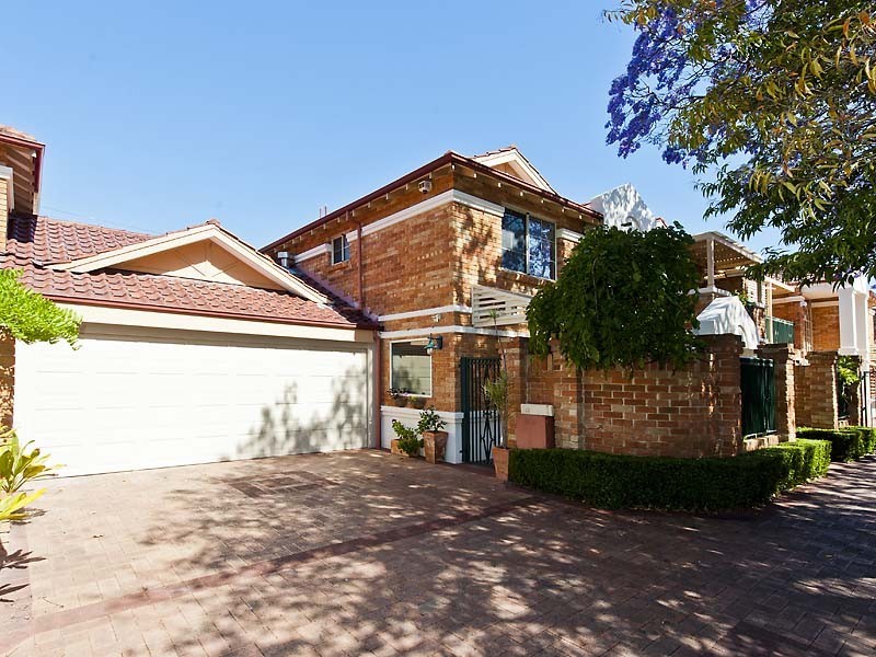 2/7 Riverview Street, South Perth WA 6151