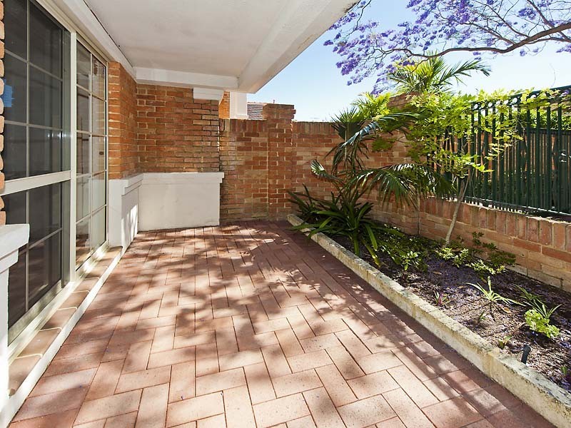 2/7 Riverview Street, South Perth WA 6151