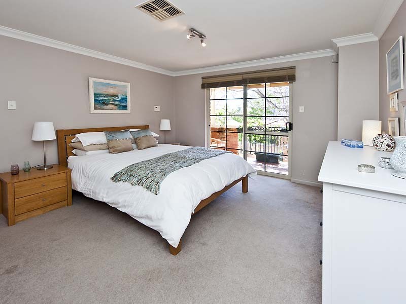 2/7 Riverview Street, South Perth WA 6151