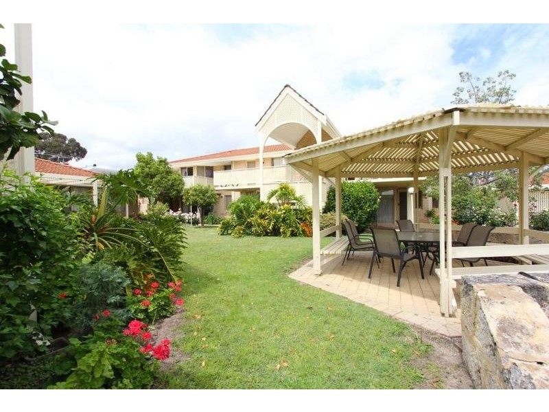 12/68 Coode Street, South Perth WA 6151