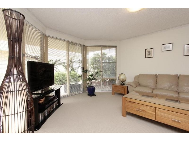 12/68 Coode Street, South Perth WA 6151