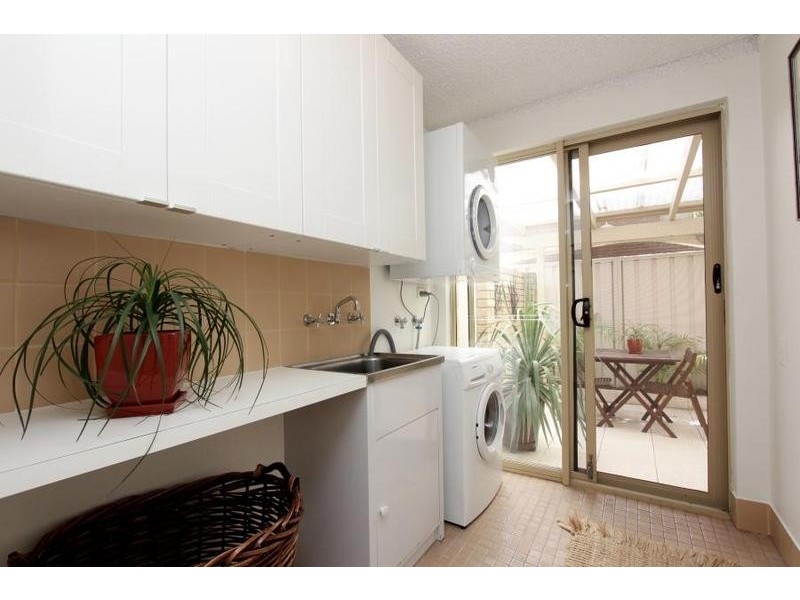 12/68 Coode Street, South Perth WA 6151