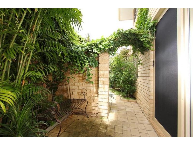 12/68 Coode Street, South Perth WA 6151