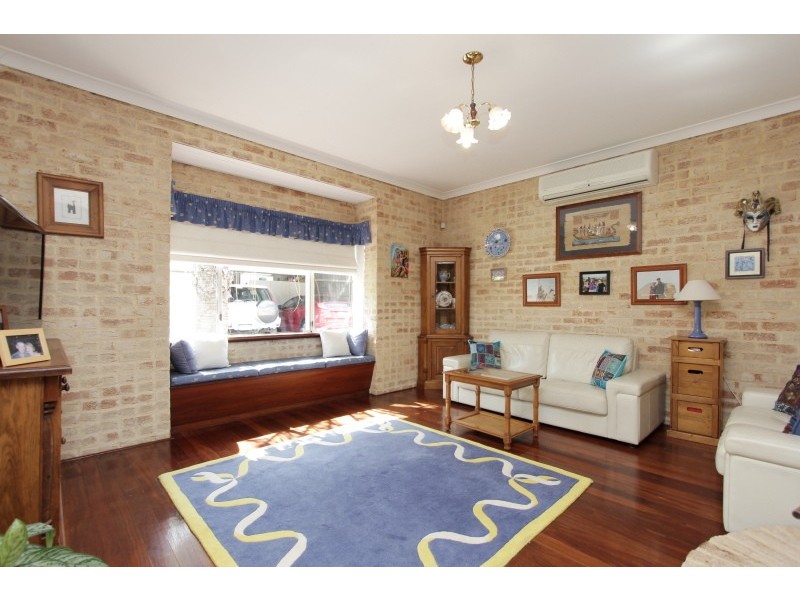 67 Kilkenny Circle, Waterford WA 6152