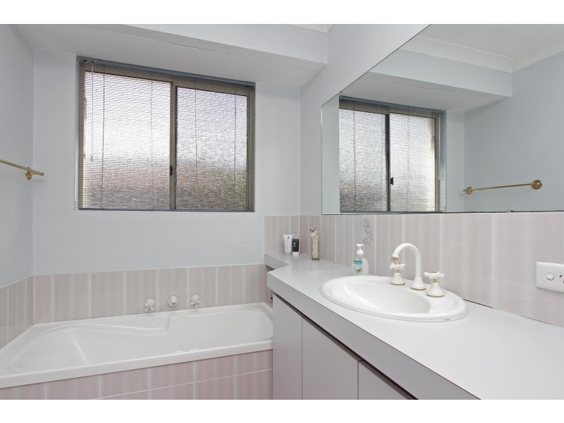 67 Kilkenny Circle, Waterford WA 6152